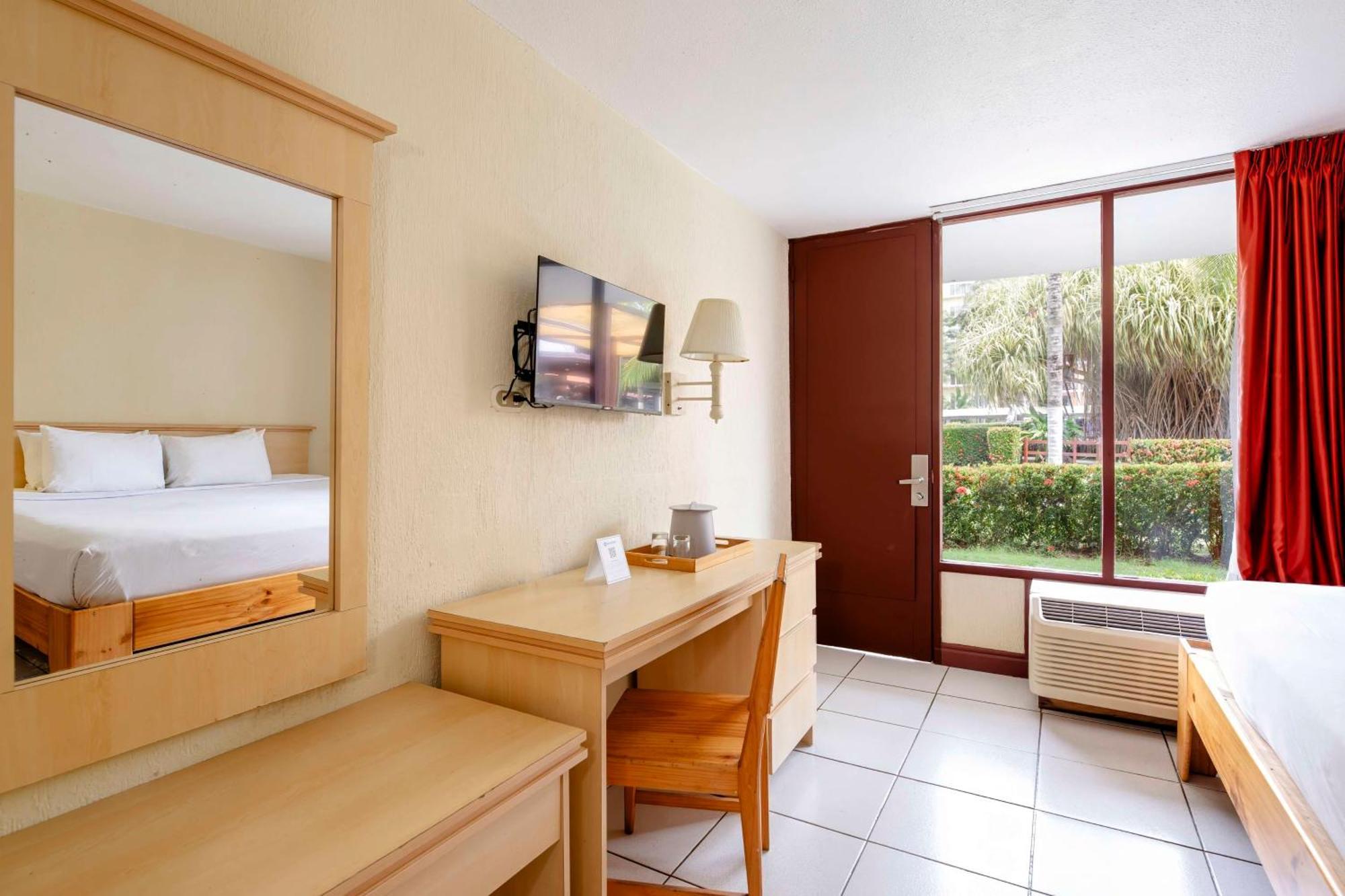 Room One Double One Single Bed Garden View Non-Smoking