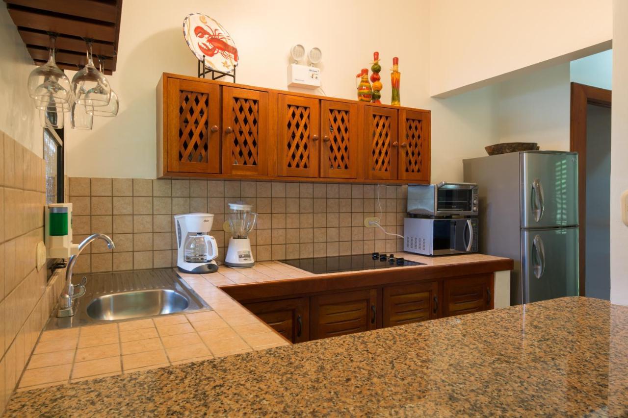 1 Bedroom Condo